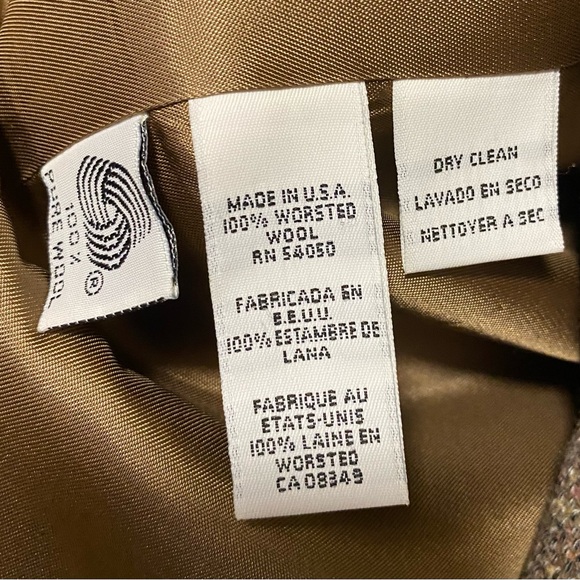 Evan Picone Two-Piece Suit  (pre-loved/ but not worn)
#N040 - Picture 7 of 7